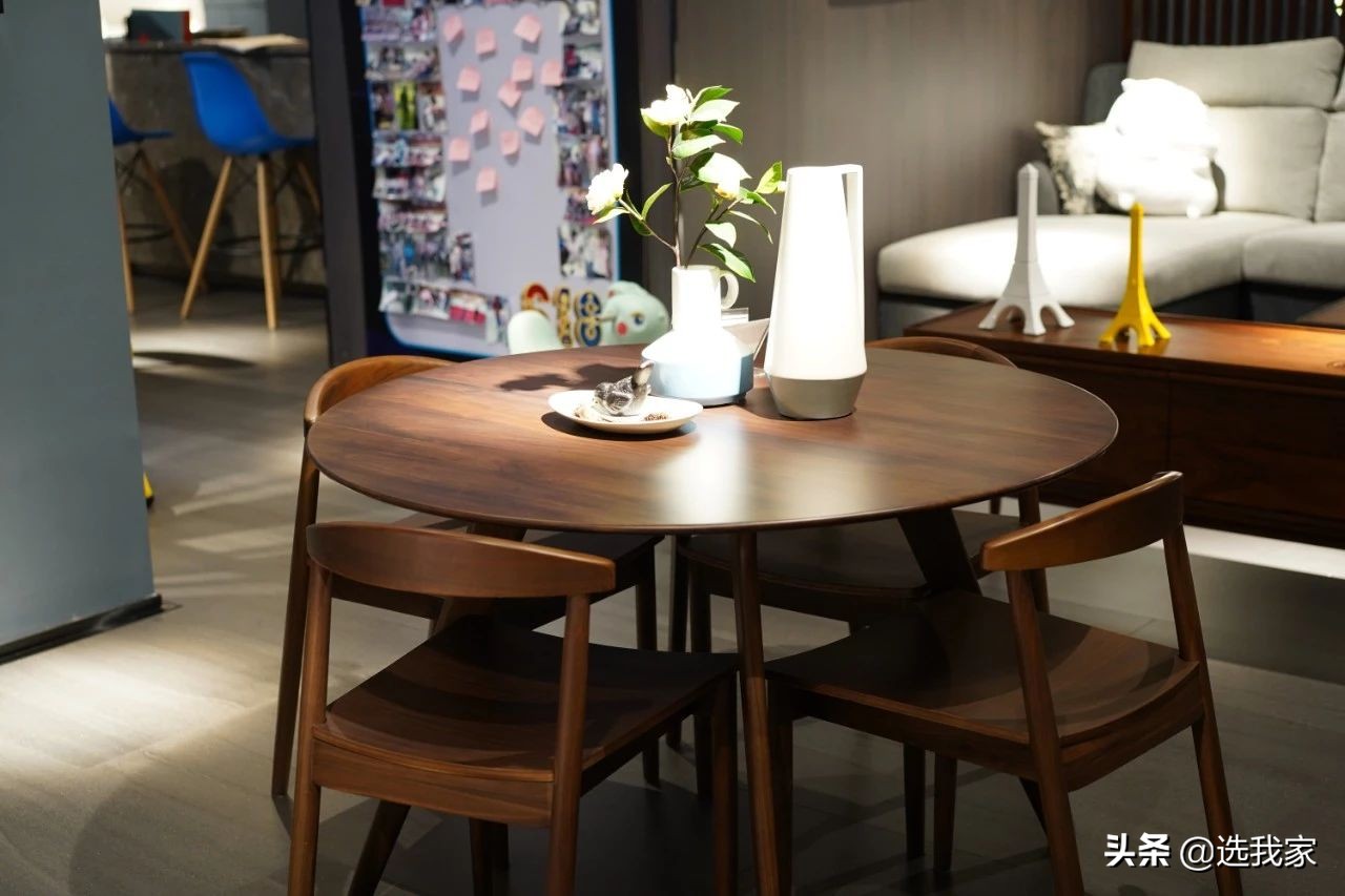 年轻人喜欢什么样的卧房家具,年轻人喜欢的主卧实木家具