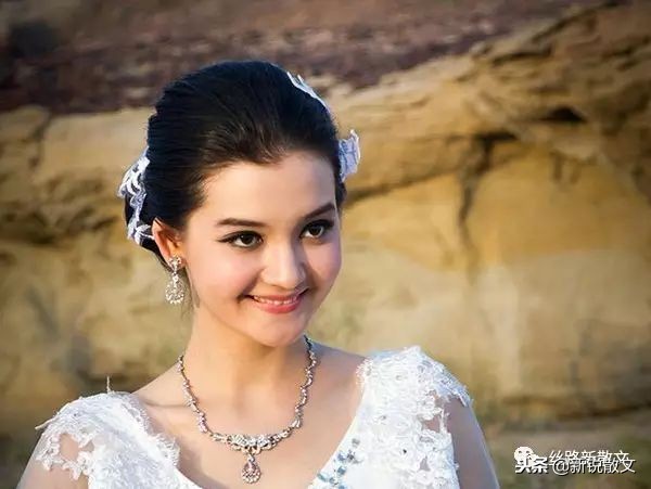 喀什最美的维吾尔族姑娘,喀什古城维吾尔族歌舞