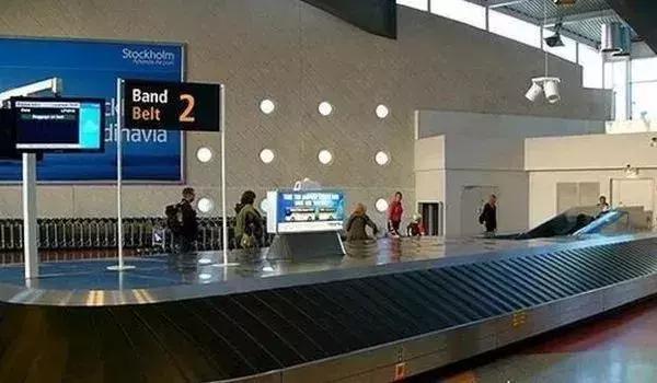 绌轰腑鏃呰璇剧▼澶х彮,绌轰腑鏃呰璇惧爞