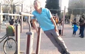 你根本想象不到民间健身有多狂野,你想象不到的健身方式