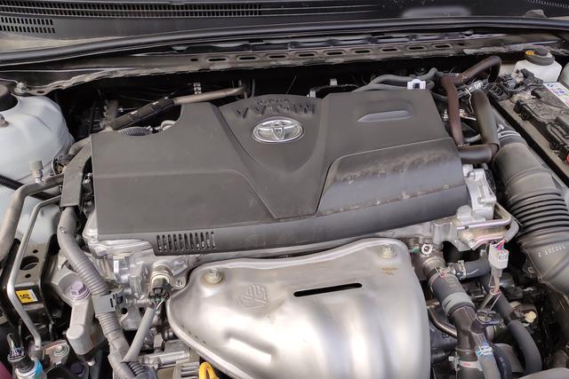 国服第一车黑雅阁,好车推荐之丰田凯美瑞