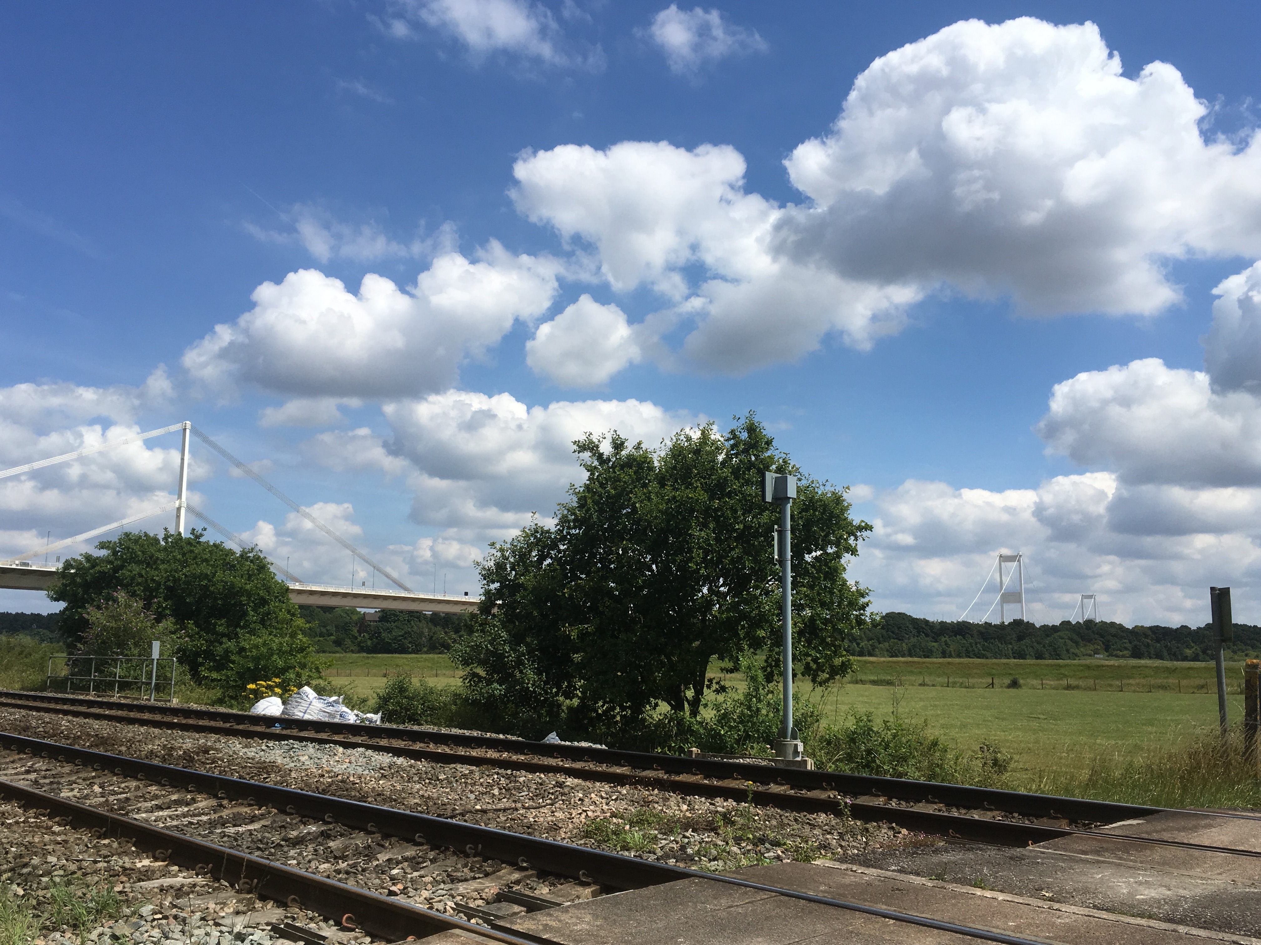 万水千山遇见你,万水千山与你相遇dj