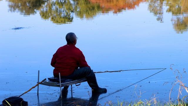 钓鱼必备的10个秘诀,钓鱼的十大基本绝招