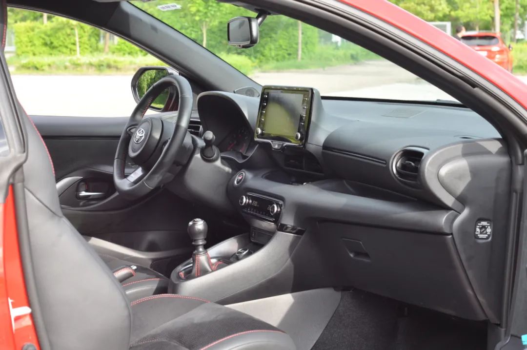 丰田gryaris试驾视频,丰田gryaris拉力