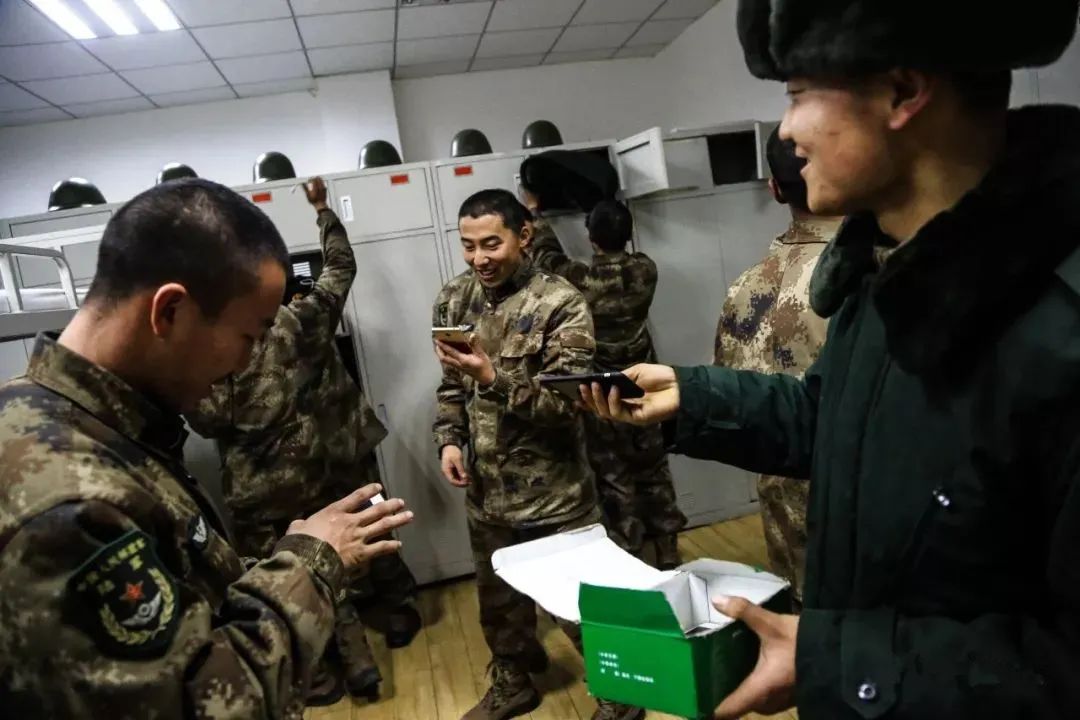 一级军士长提干营长,二级军士长提干后军衔