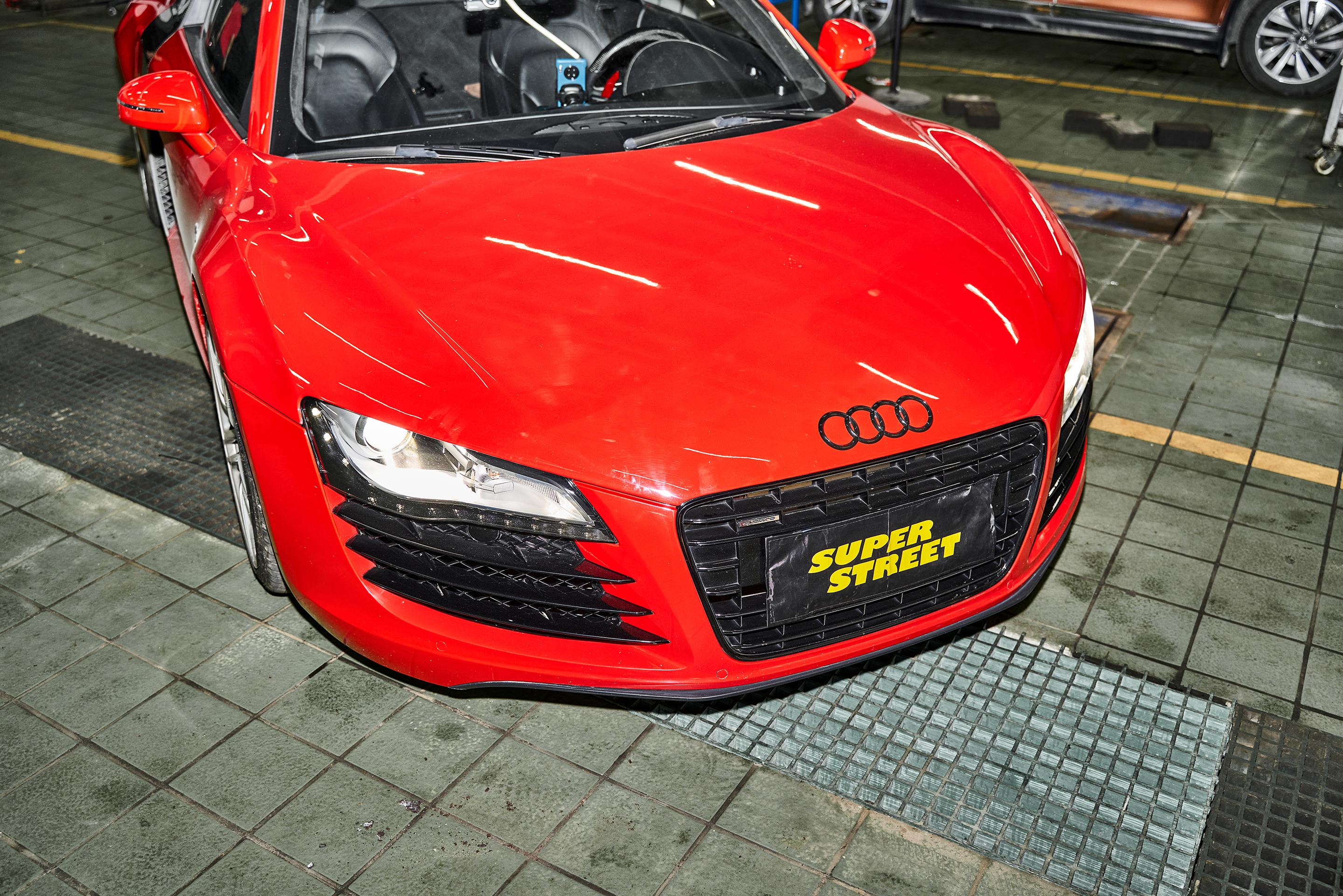 奥迪r8改装最佳效果,奥迪r8改全段排气声浪