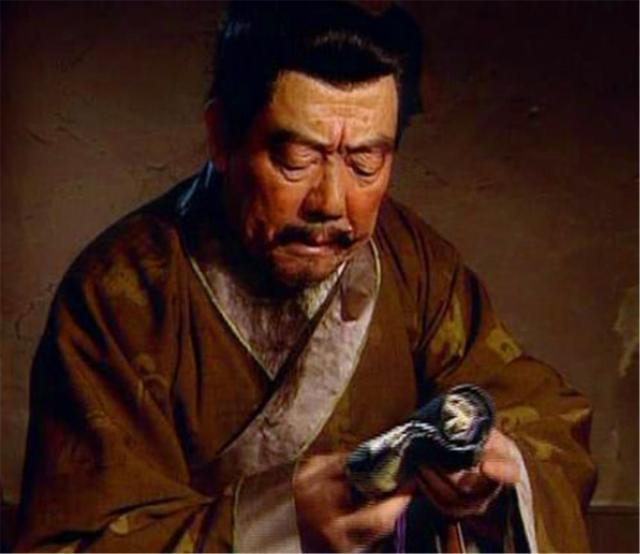 老版三国演义同一个人物几个演员,盘点94版三国演义当时的龙套演员