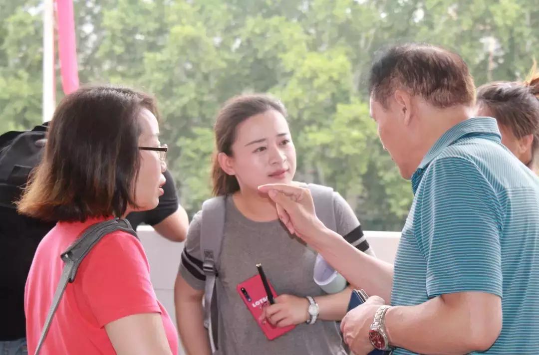 中国青少年足球联赛河南实验,央视记者探访河南学校