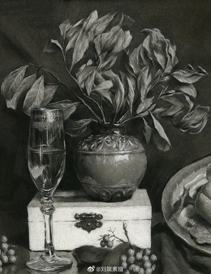 刘斌素描技法用的绘画材料,刘斌素描用的什么笔