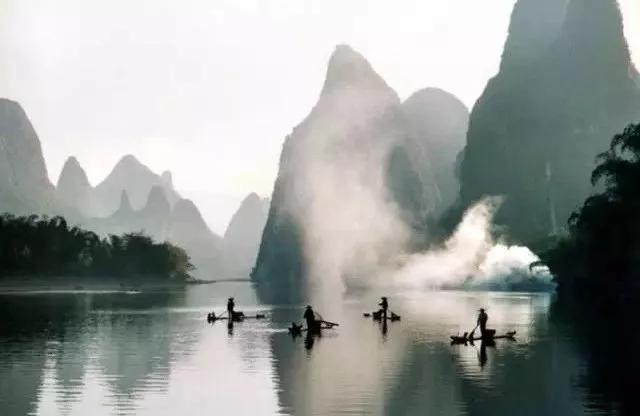 苏轼一生写了多少首诗词散文,苏轼共有多少首诗和多少首词