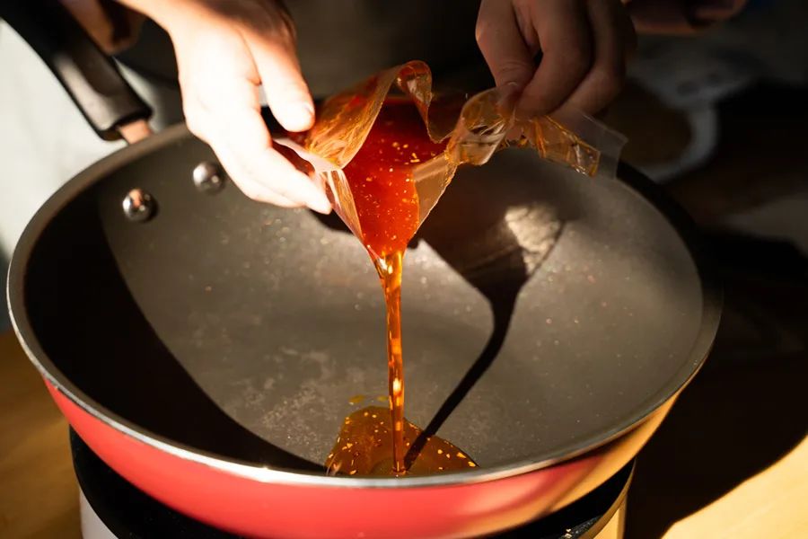 被薇娅直播间榨干零食预算后，写出了这篇测评报告（上）