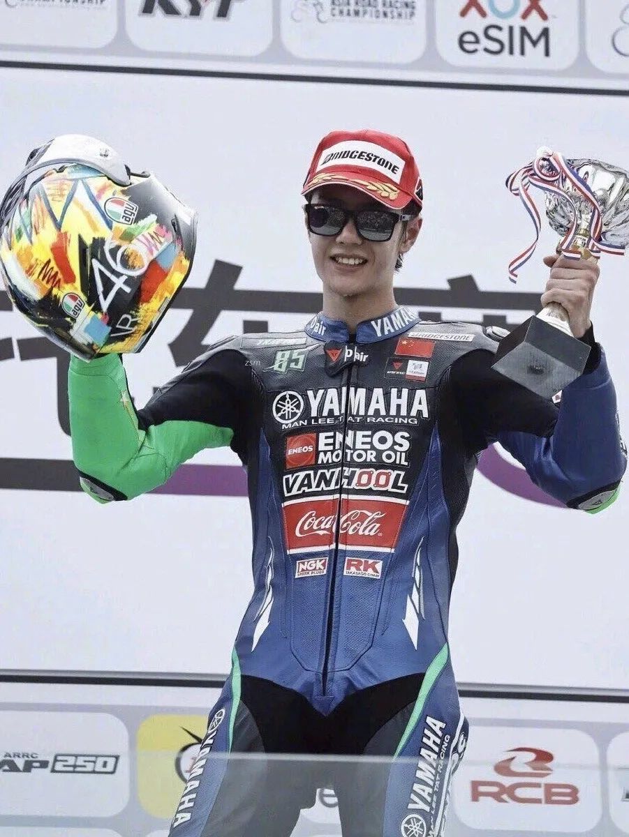 王一博程潇他们什么时候拍,王一博他们还在玩吃鸡吗