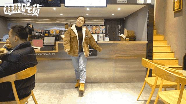 火遍全国的明星茶饮本宫的茶开到桂林了！凭口袋茶掀起了排队潮流