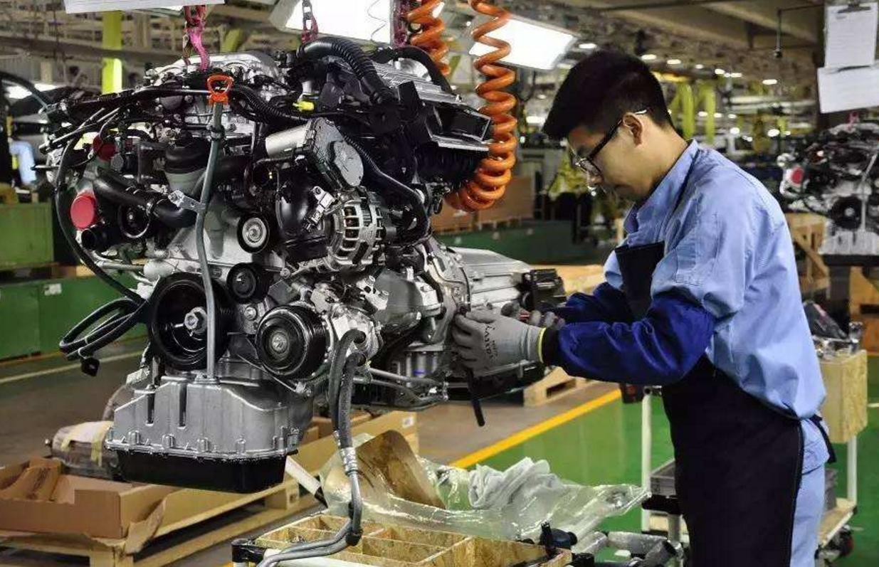 中国高级技工缺2200多万，本科生毕业没工作，技校招生却无人问津