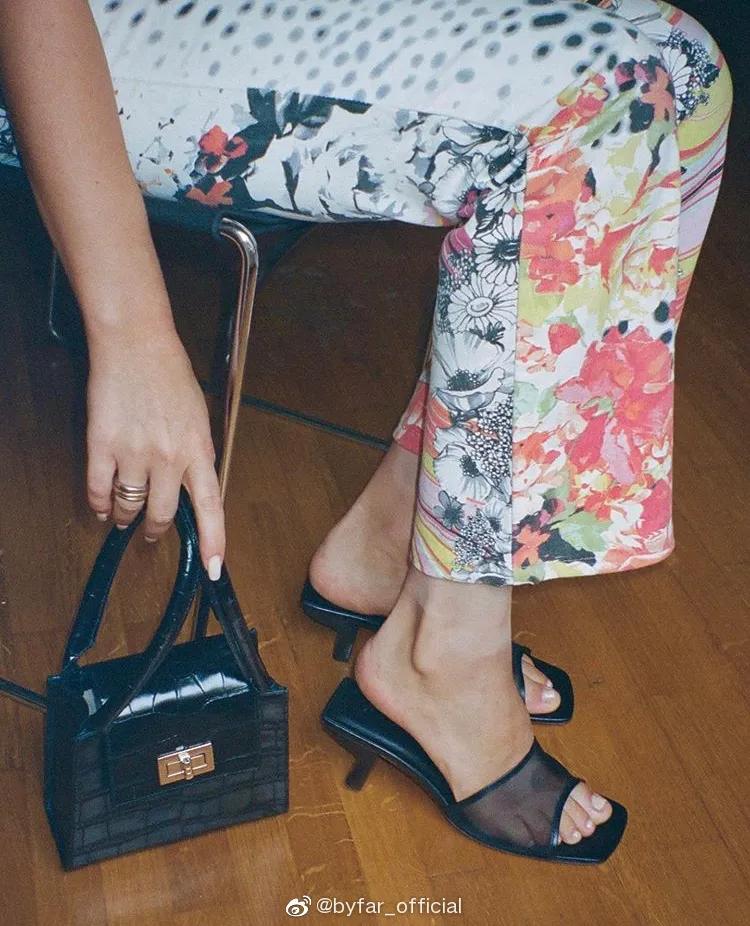 钟楚曦宋妍霏对比照,钟楚曦宋妍霏美图