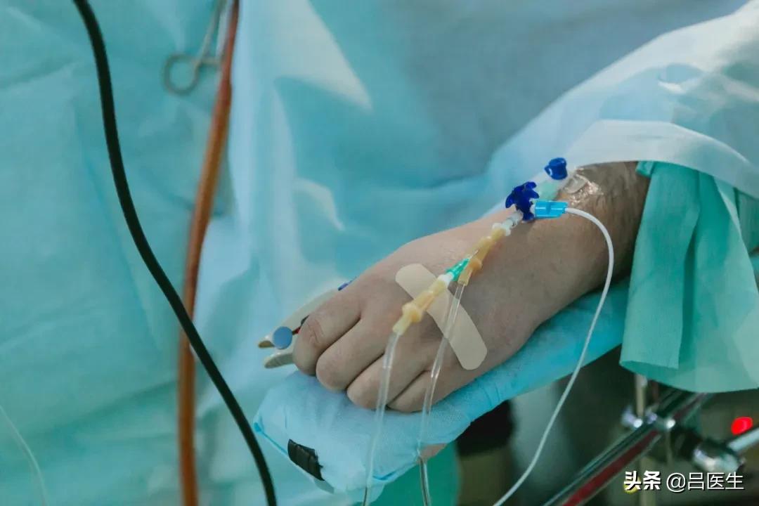 罗志祥被爆劈腿：*伴侣性**不固定，对身体危害有多大？