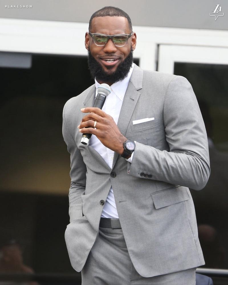 体坛球员收入排行榜,全球现役体育明星商业价值前20位