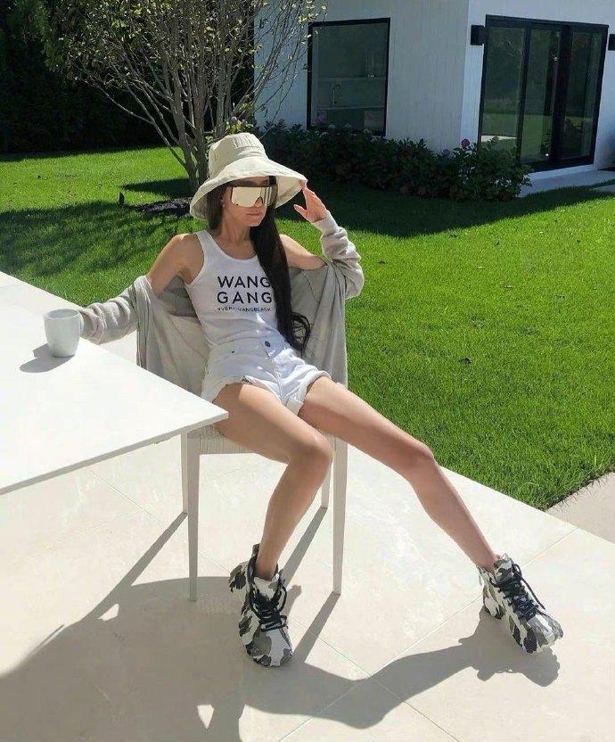 她身价过百亿,她嫁给富商又离婚36岁仍单身