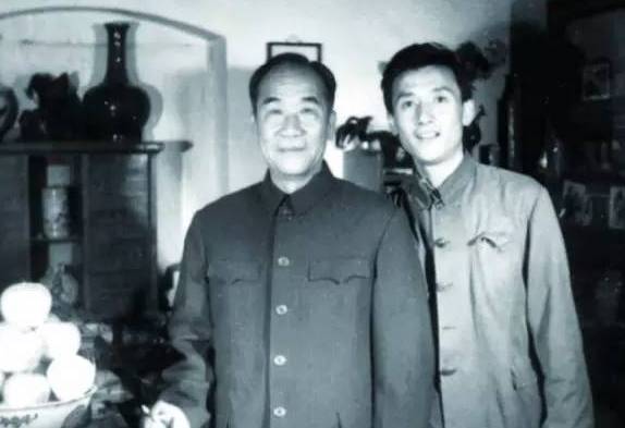 侯宝林大弟子相声大师享年87岁,相声大师侯宝林被世界公认