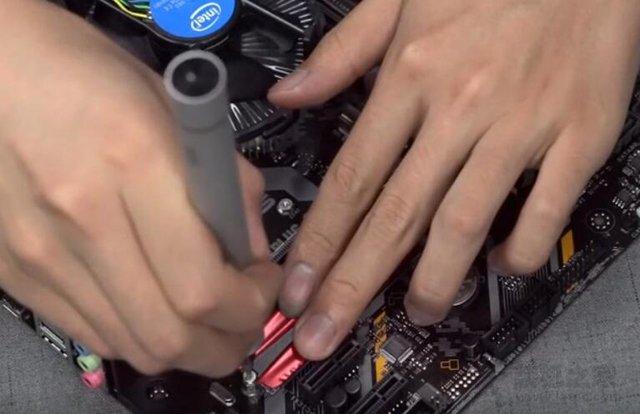 组装电脑都需要组装哪些,自己动手组装电脑需要哪些配件