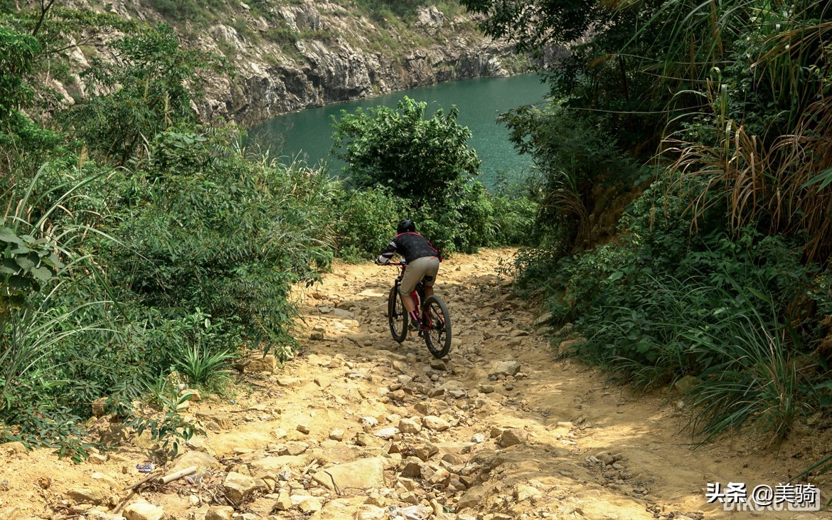 布鲁莱斯电动自行车s6哪个版本好,布鲁莱斯s6锂电山地车