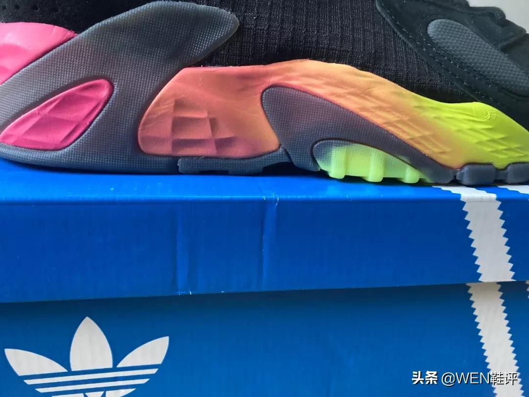五百就能买的“Yeezy700”，换掉boost便宜四倍多？