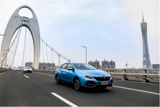 启辰新能源车D60EV乘坐体验测评,东风启辰d60ev的481和405区别