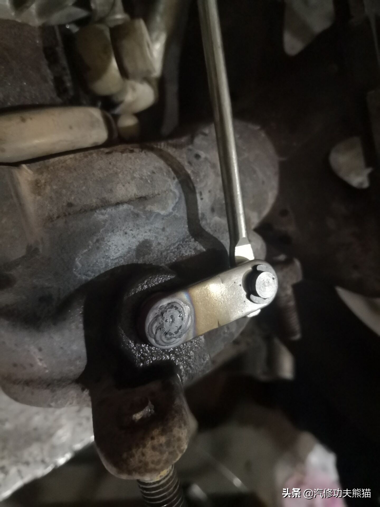 大众夏朗2.0t三代烧机油解决方法,大众夏朗1.8t烧机油