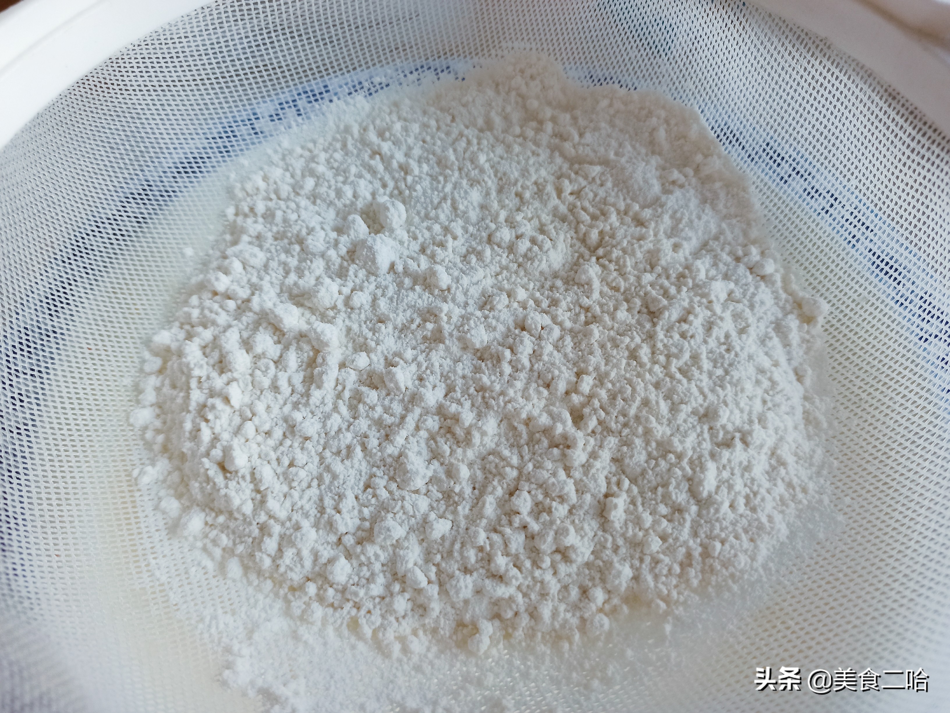 电饭煲蒸蛋糕开盖塌陷,电饭煲蒸蛋糕如何防止开锅塌陷