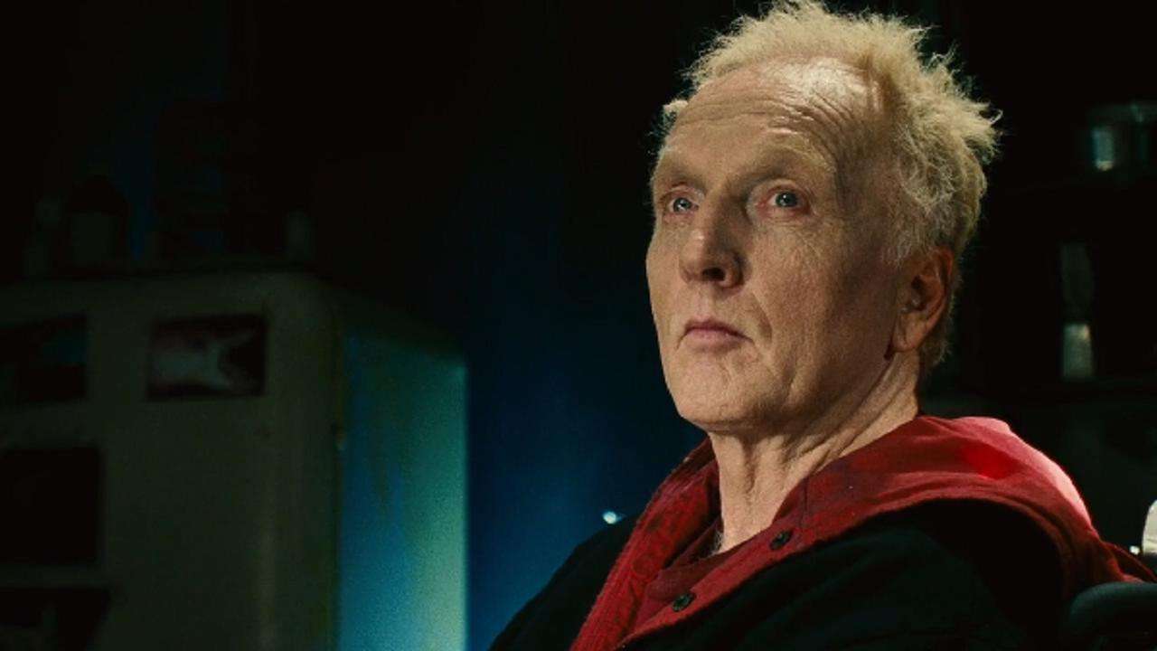 比鬼怪更恐怖的是什么？这部《电锯惊魂》告诉你