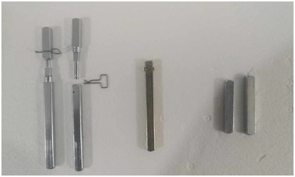 指纹锁简单的好还是复杂的好,指纹锁内部结构拆解图