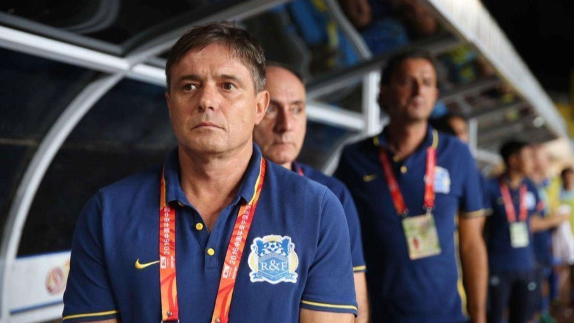 里皮恒大抽雪茄图片,里皮抽雪茄完整版