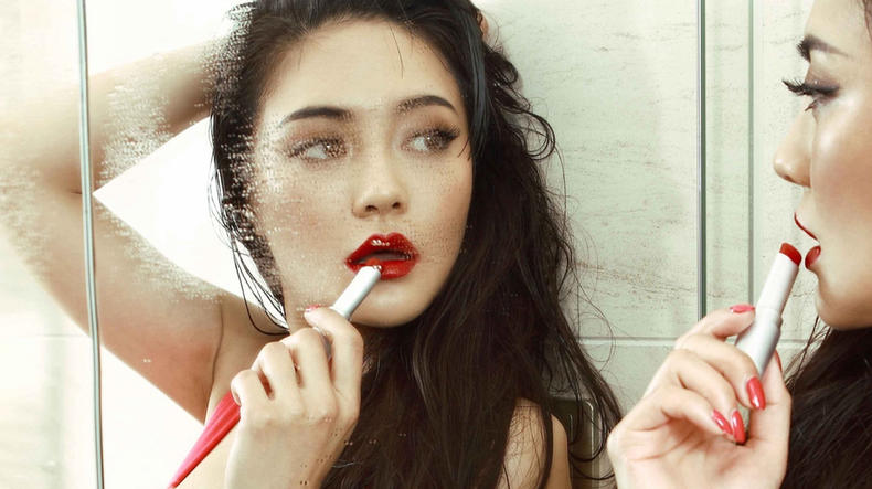 口红容易干怎么薄涂,口红容易晕染怎么办