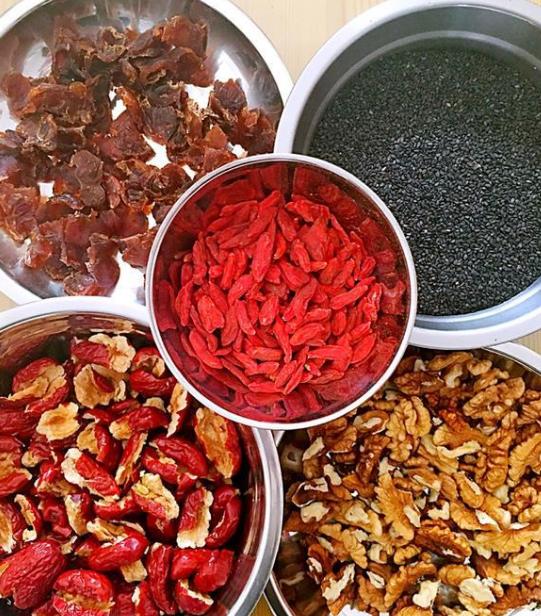 假的阿胶糕,假阿胶糕是什么样的