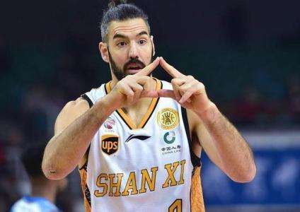 什么叫剪头发堪比美容？短发斯卡拉颜值巅峰，亚当斯其实是90后