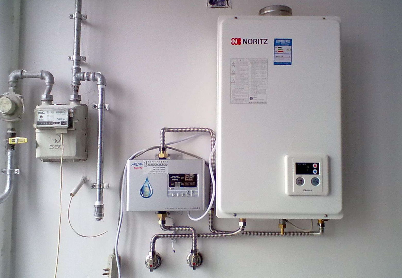 燃气热水器价格高低区别在哪,燃气热水器价位在多少钱合适呢