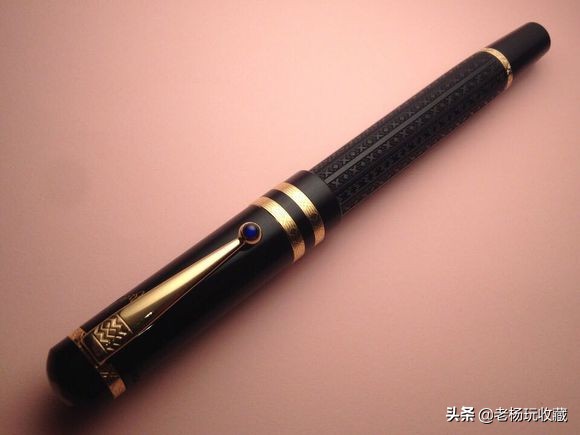 “乖桀人生”与“恐怖迷宫”——万宝龙大文豪系列陀思妥耶夫斯