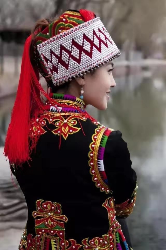 云南16个州的姑娘,云南风情推荐