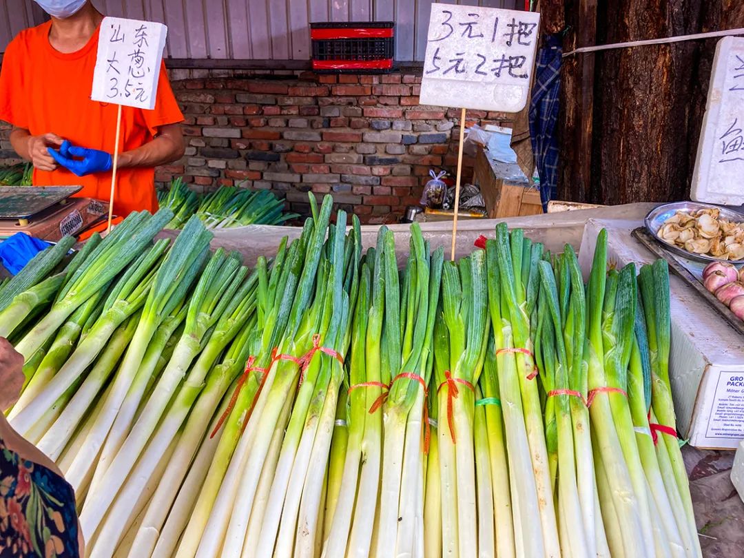 不错挺便宜的早市,附近比较旺的早市