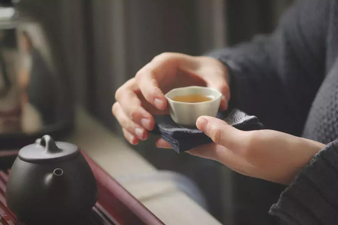 干泡茶和湿泡茶的区别,泡茶冷泡和热泡的区别