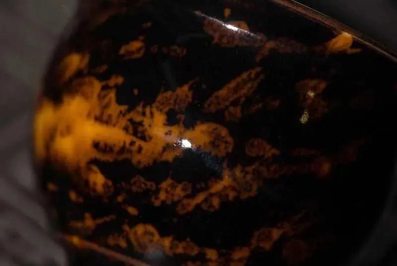 如丝的玳瑁釉,玳瑁釉火焰纹