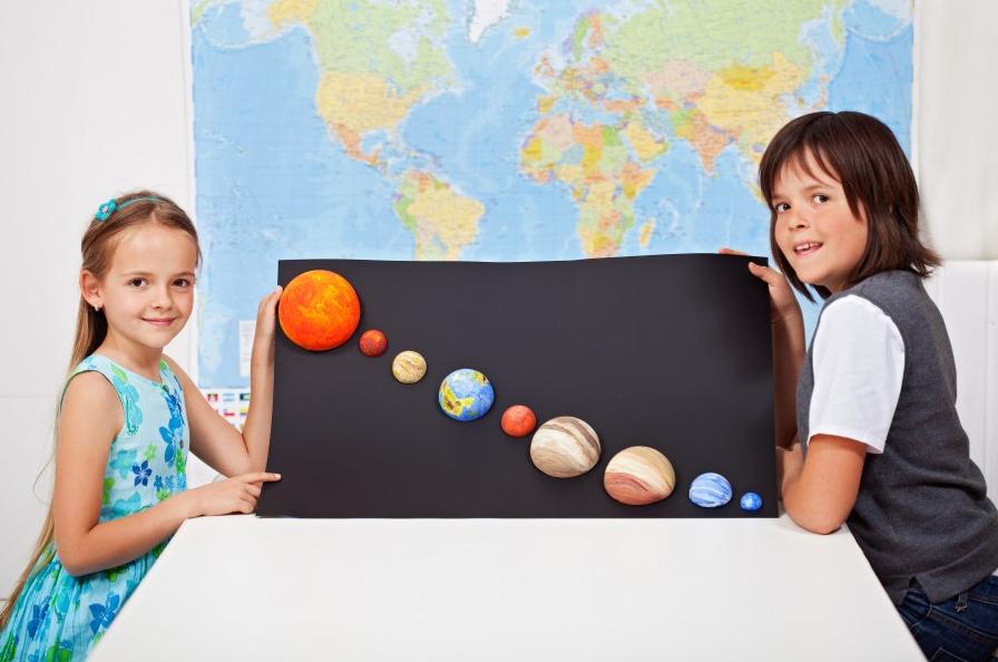 当你仰望星空的时候你会想到什么,当你仰望星空会想象到什么