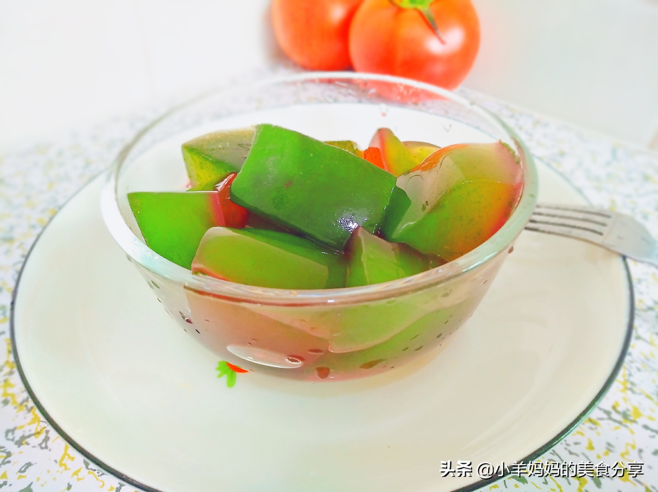 怎么在家做火龙果白凉粉,苹果凉粉火龙果凉粉