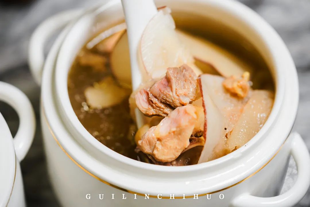 拿珍贵药材坐镇的养生汤馆,一碗隔水原盅炖汤,桂林也能喝到啦