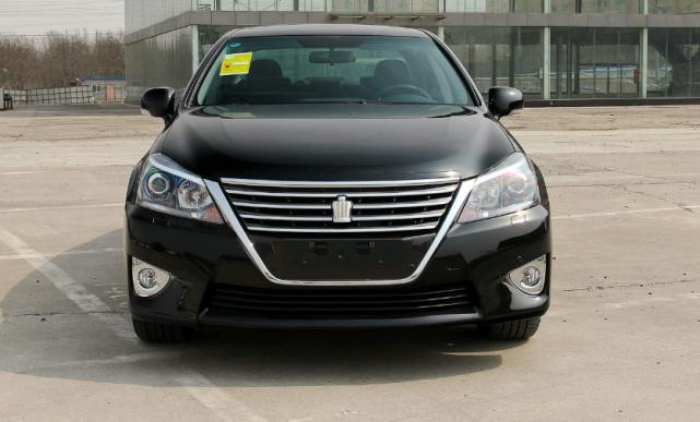 丰田皇冠最大的一款,丰田最豪华的皇冠车