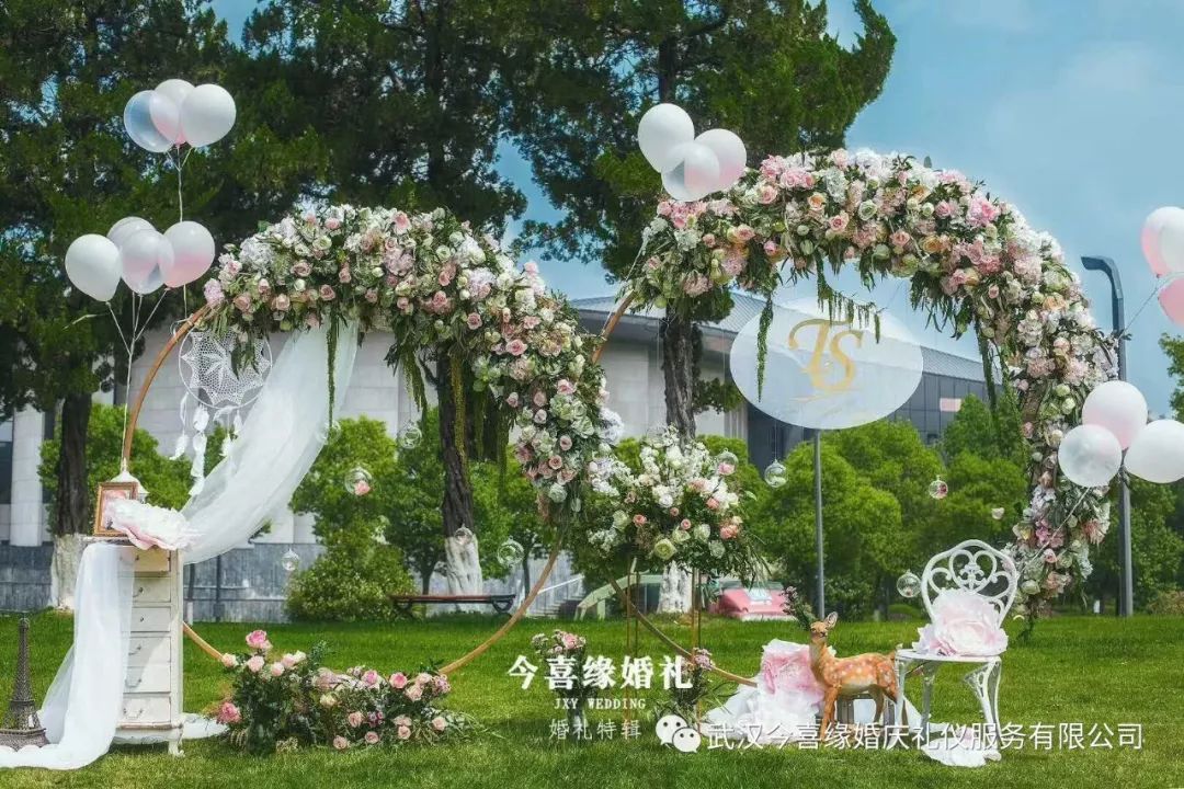 婚礼上上签丨喜欢复古的你，决不能错过这几场婚礼