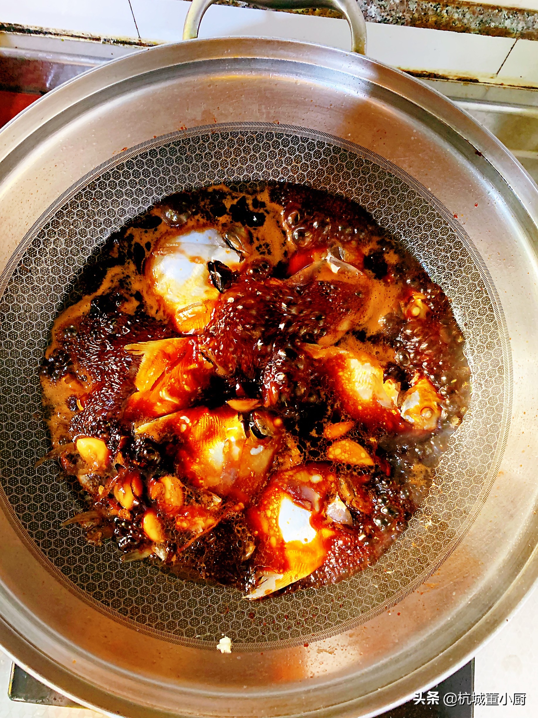 大厨红烧鲳鱼最正宗的做法,蒜子鲳鱼