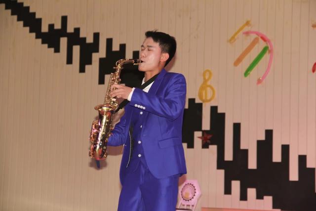 唱歌提气该怎么练习,唱歌上气不接下气怎么练