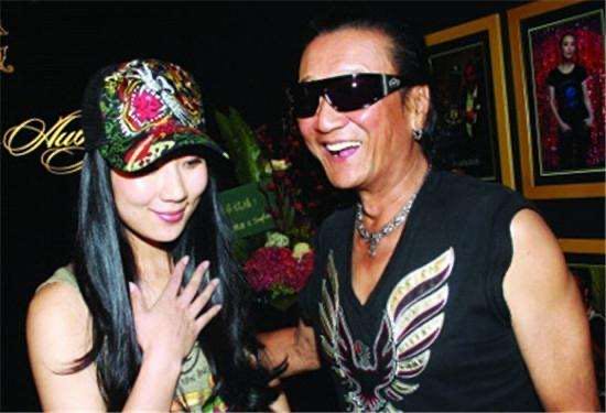 四哥年轻,老演员四哥