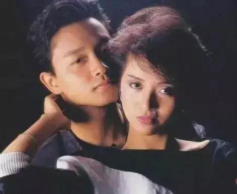 赵文卓梅艳芳扶灵,梅艳芳扶灵赵文卓